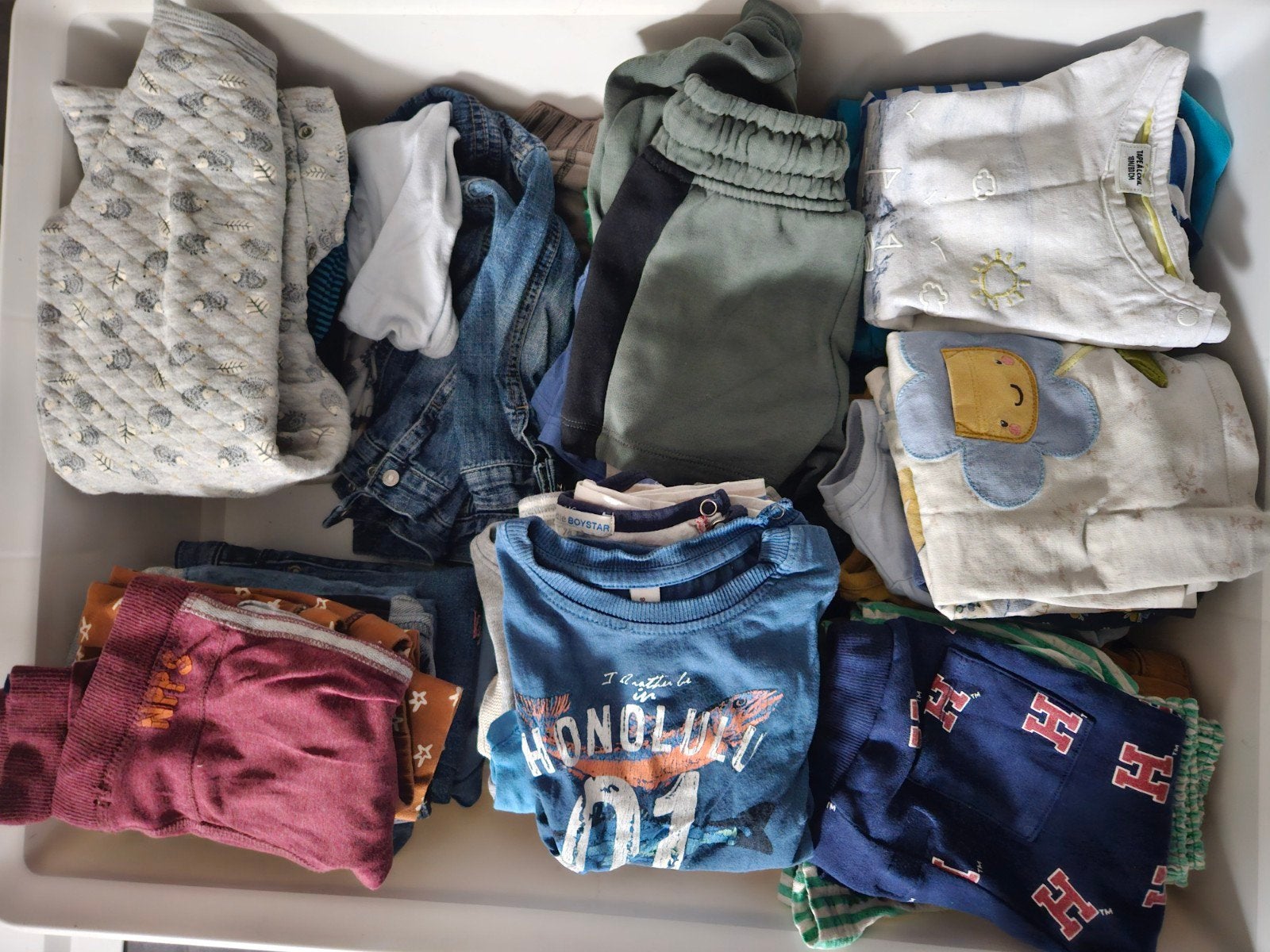 Pakket babykleding maat 74-80, Kinderen en Baby's, Babykleding | Baby-kledingpakketten, Ophalen of Verzenden, Zo goed als nieuw