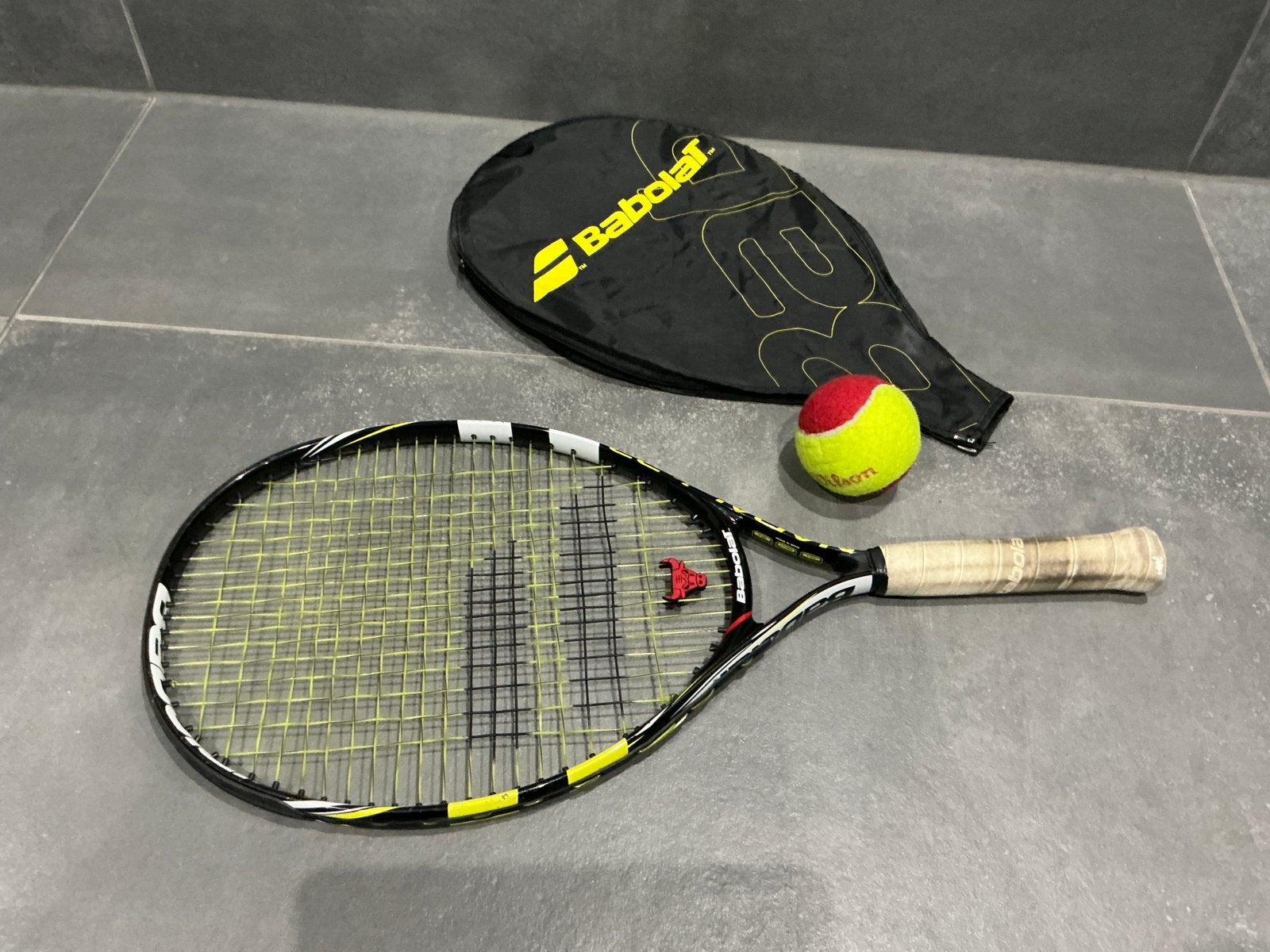Babolat Nadal 23 + bal | kids tennis set, Sport en Fitness, Tennis, Ophalen of Verzenden, Zo goed als nieuw, Racket, Babolat