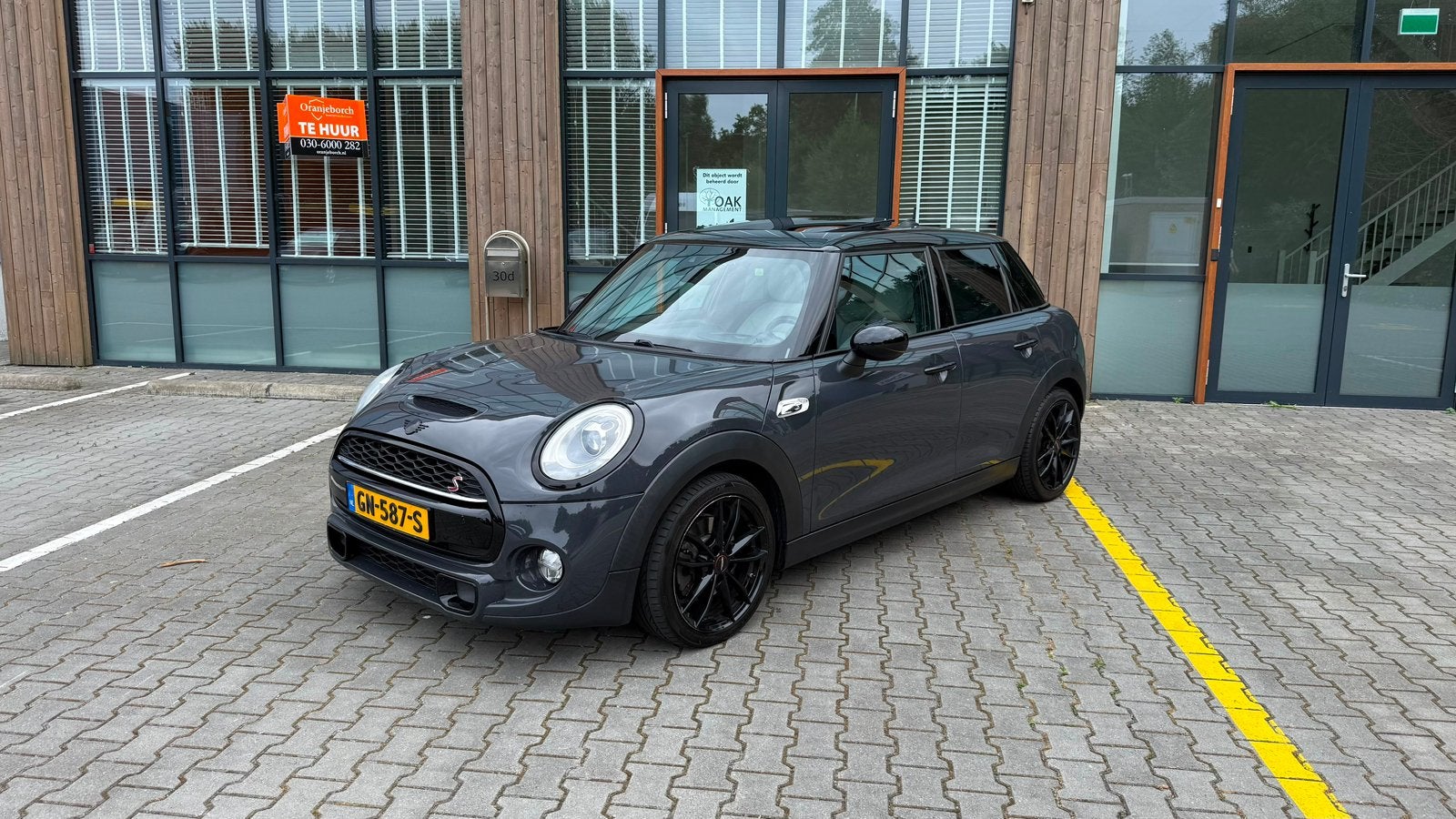Mini 2.0 Cooper S 5D JCW AUT PANO HUD NAP 192 PK 2015bj, 1998 cc, Euro 6, Lichtsensor, Overige kleuren