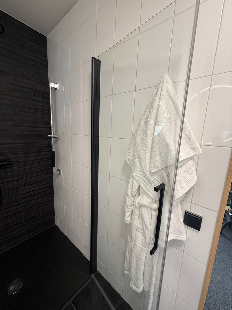 Novellini Young douchewand deur met zijwand 117 cm in lijn, Ophalen, Nieuw, Glas, Douche