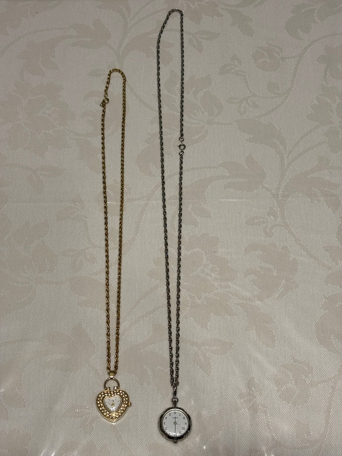 Diverse Kettingen met Hangers en Horloges, Overige materialen, Nieuw, Ophalen of Verzenden, Goud