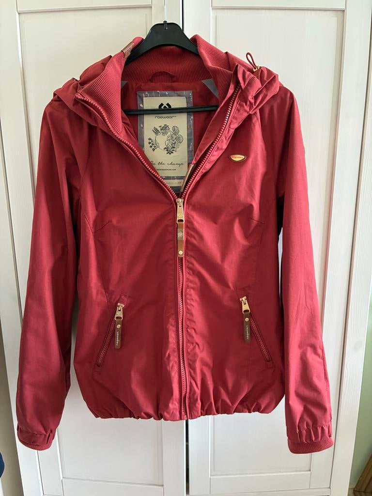 Ragwear vegan Burgundy jas met capuchon Dizzie  XS, Kleding | Dames, Ophalen of Verzenden, Zo goed als nieuw, Maat 34 (XS) of kleiner