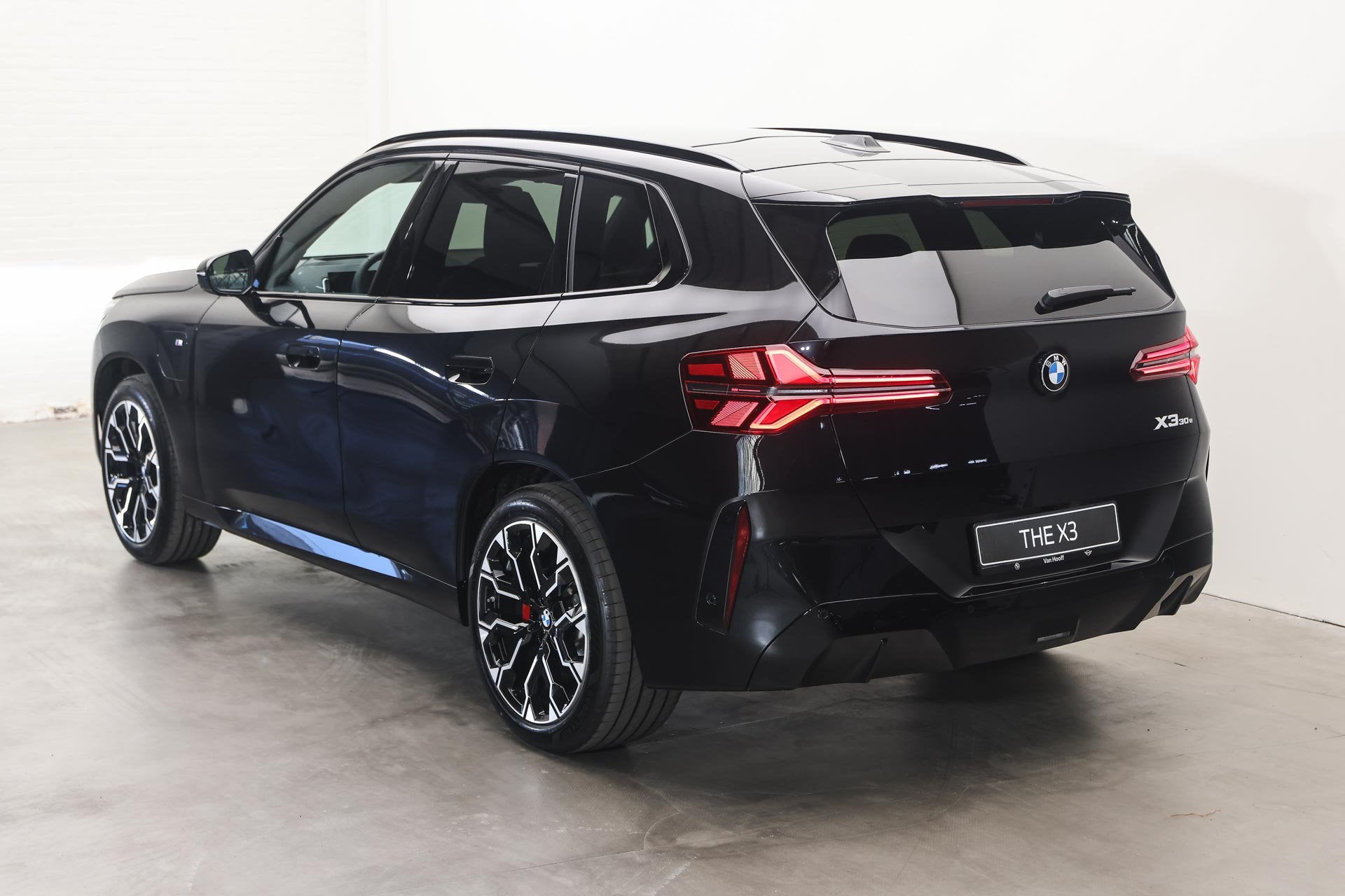 BMW X3 30e xDrive M Sport Automaat / Panoramadak / Trekhaak, Automaat, 1998 cc, Zwart, 4 cilinders