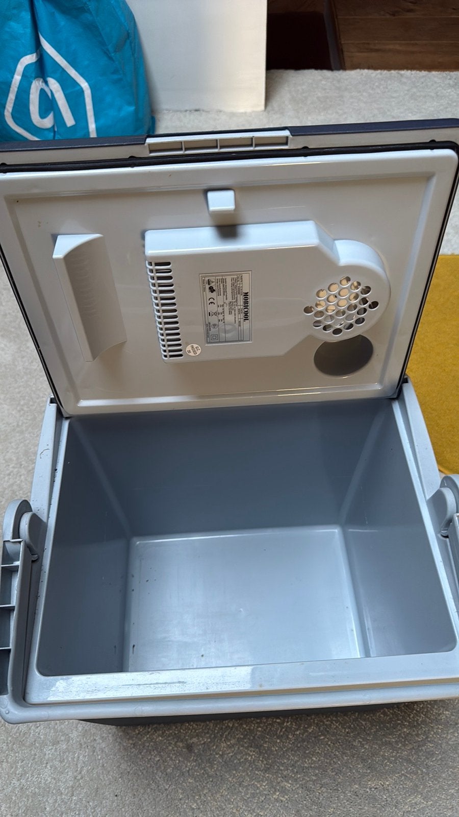 Mobicool compressor koelbox 12- en 220 volt aansluiting, Ophalen, Zo goed als nieuw, Compressor