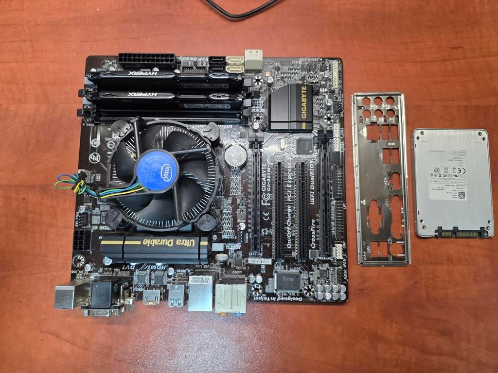 GIGABYTE /i7-4771 Quad/16GB/128GB SSD met Windows 11 Pro, Computers en Software, Moederborden, Gebruikt, DDR3, Ophalen of Verzenden