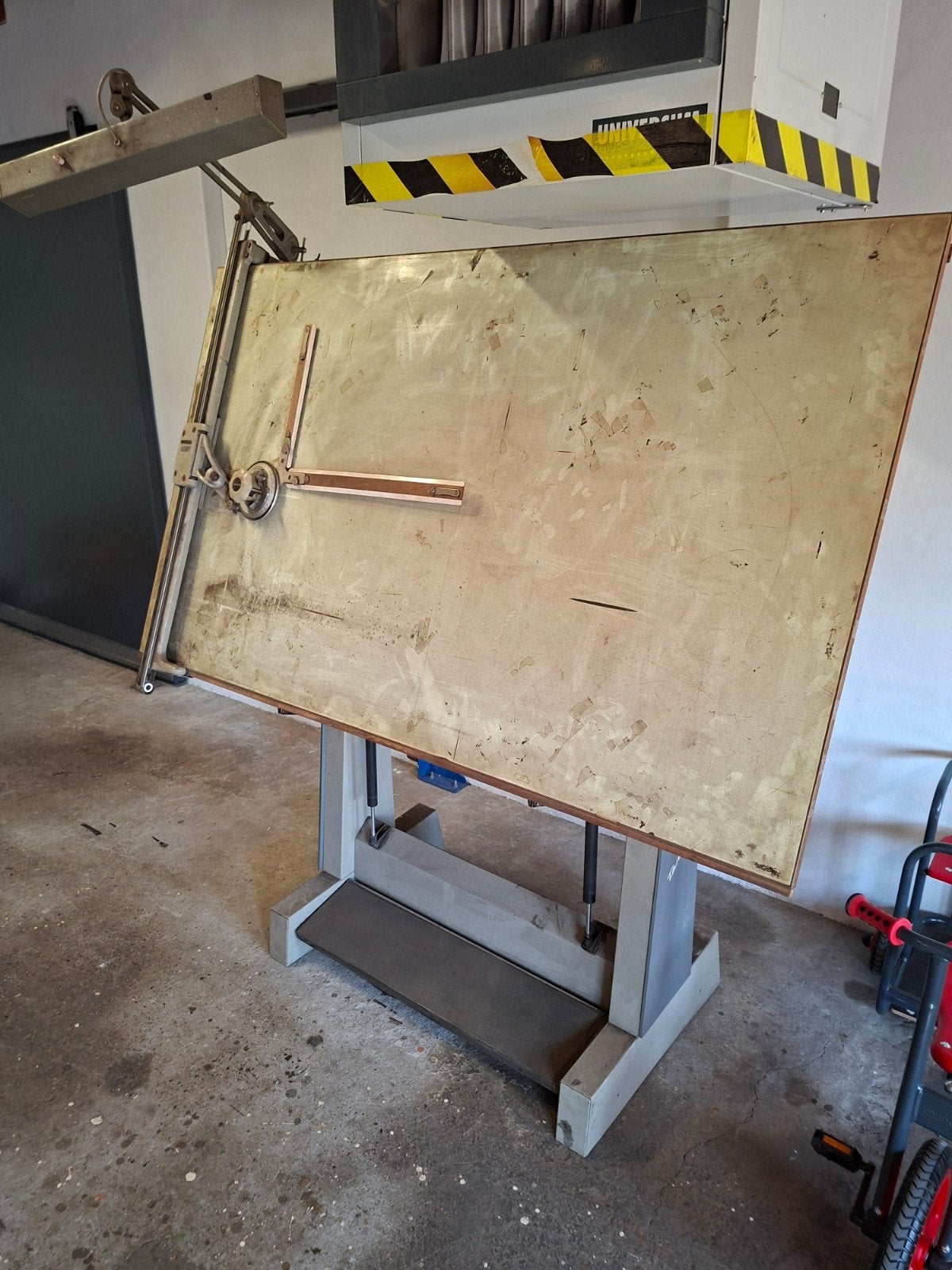 Vintage Nestler Florett Tanag Tekentafel, blad 170 x 100 cm, Ophalen, Gebruikt, 150 tot 170 cm, Verlichting