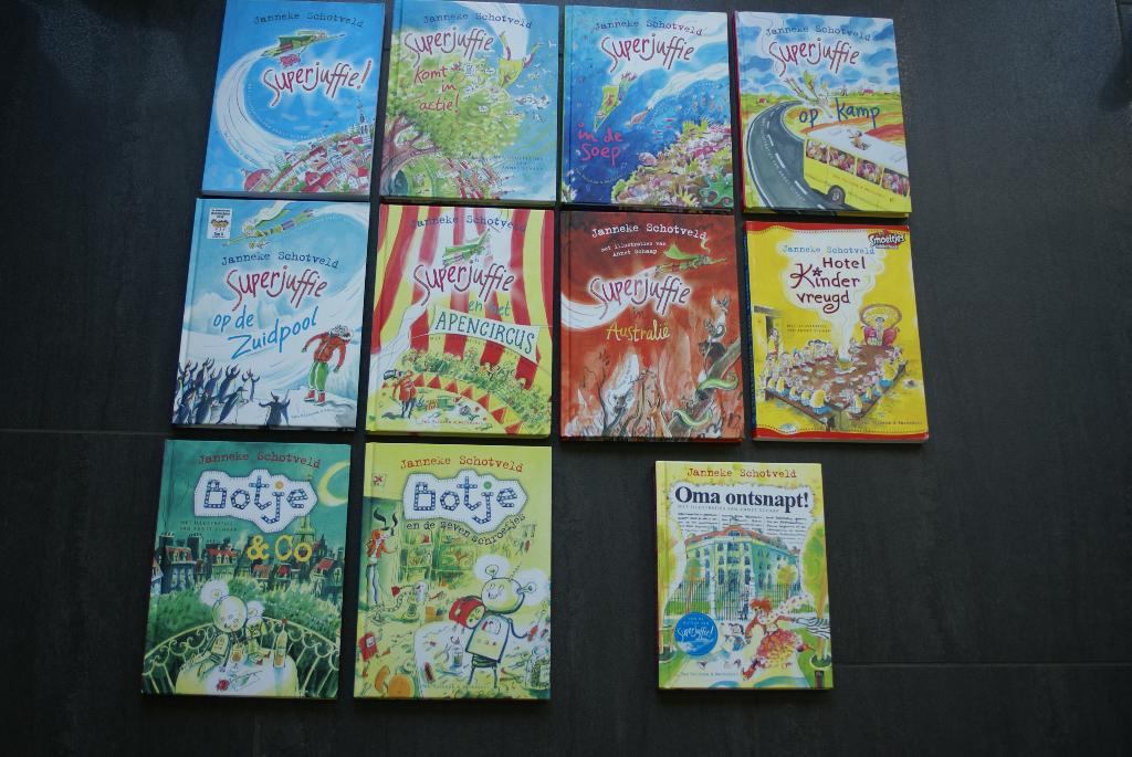 SUPERJUFFIE BOEKEN... (diverse titels).. Janneke Schotveld.., Boeken, Ophalen of Verzenden, Zo goed als nieuw, Janneke Schotveld