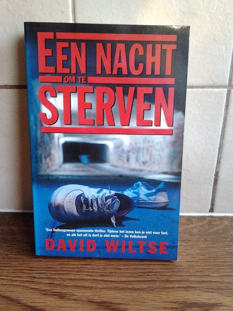 Een nacht om te sterven - david wiltse. Paperback, Boeken, Ophalen of Verzenden, Gelezen