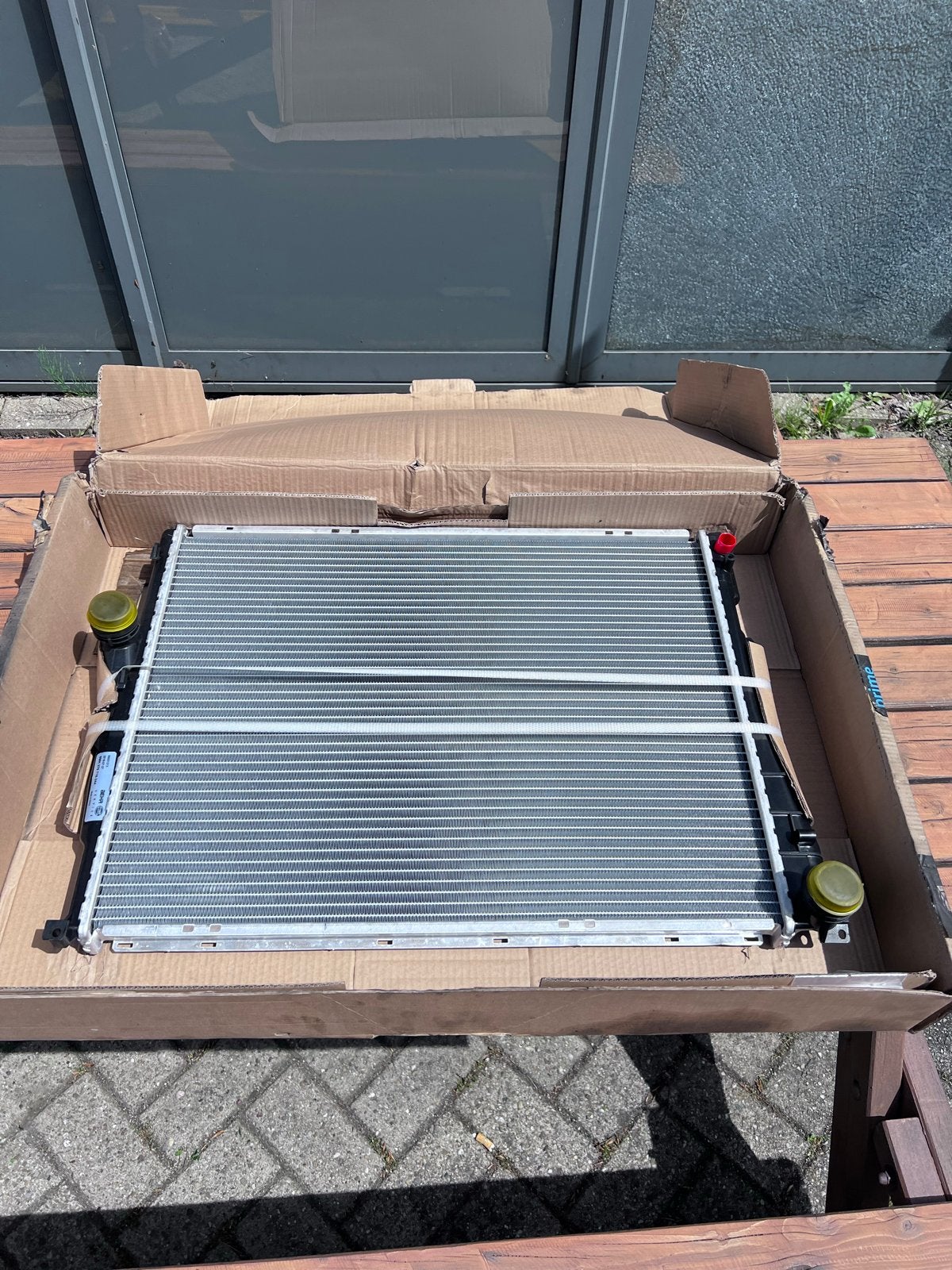 Nieuwe BEHR HELLA Radiator BMK 376 716-244, Overige automerken, Qma, Nieuw, Ophalen of Verzenden