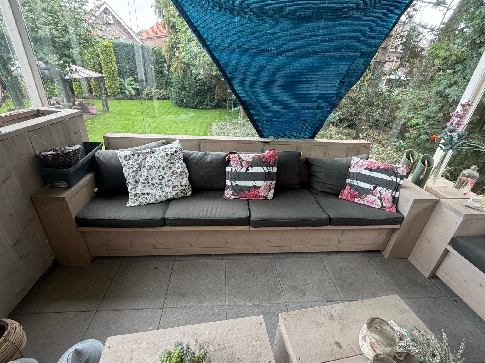Foto 6 van Complete Steigerhouten Loungeset met Kussens