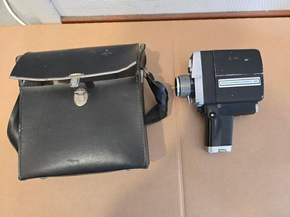 Revue Automatic Super 8 - 325 filmcamera met tas, Onbekend, Duitsland, Ophalen of Verzenden, Info@revue.de, Overige resoluties