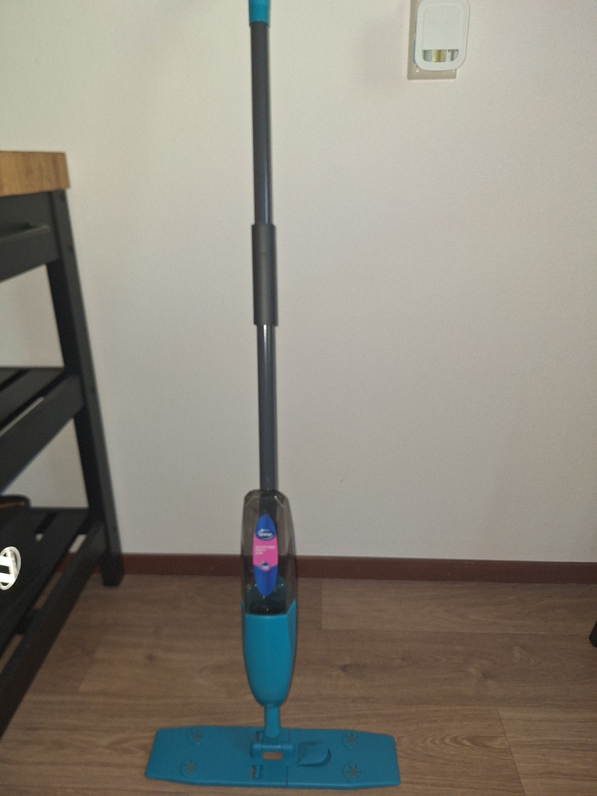 Dweil met waterspuit  Handige spraymop voor snelle reiniging, Ophalen of Verzenden