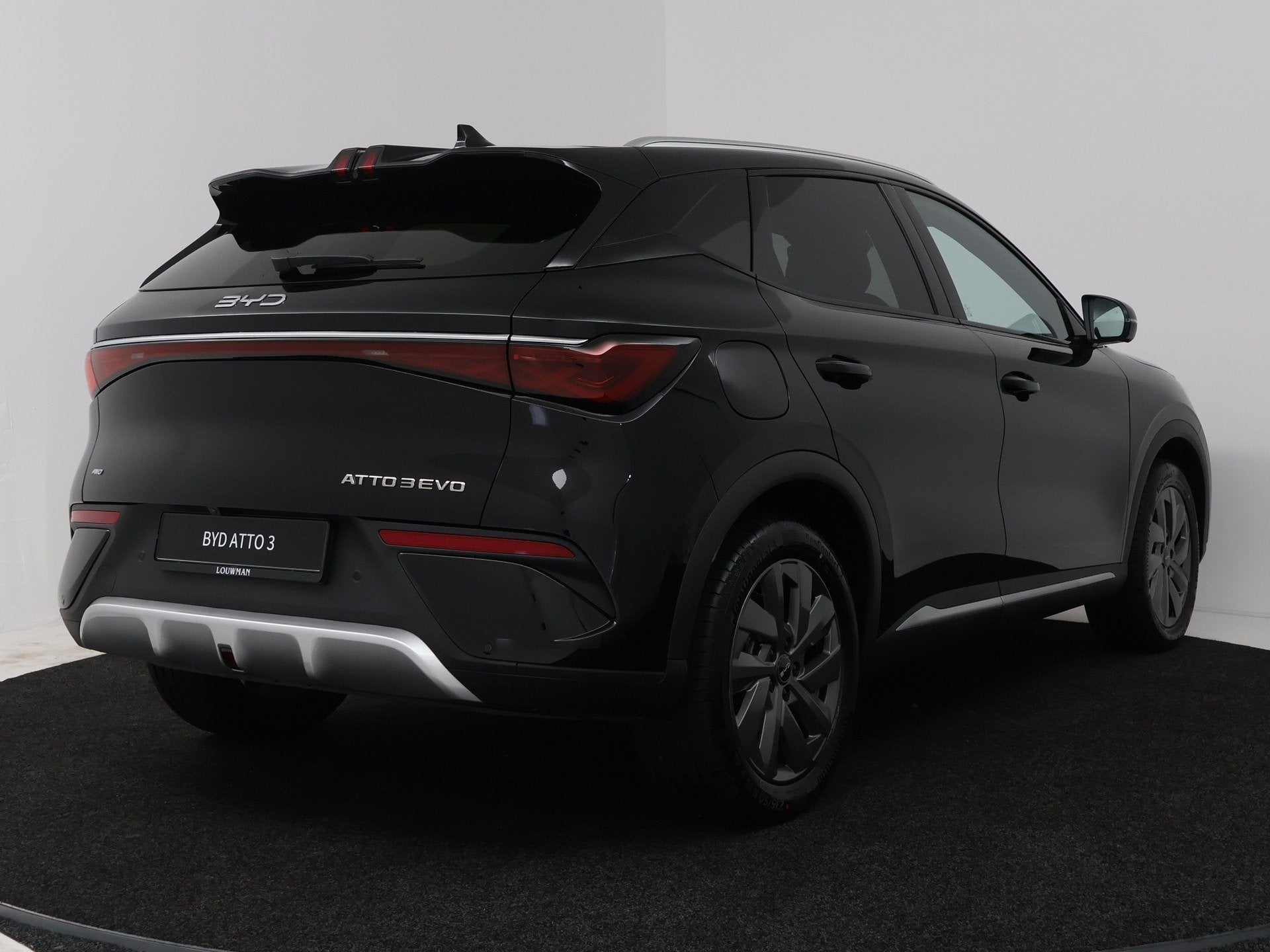 BYD Atto 3 EVO Excellence AWD 74.8 kWh | Nieuw & Direct uit, Auto's, BYD, Automaat, 12 maanden, Zwart, Zwart