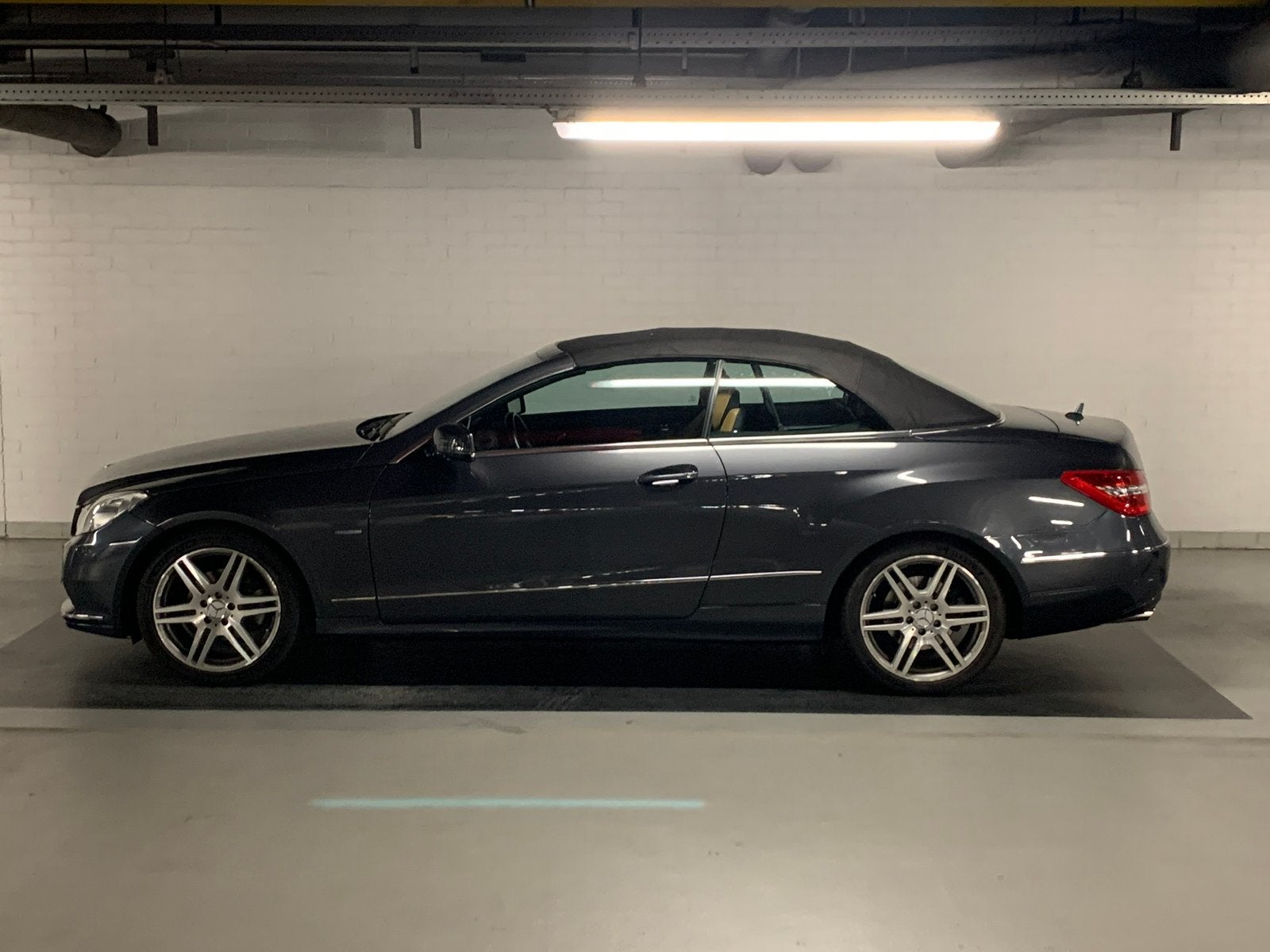 Mercedes-Benz | E250 Avantgarde | Cabrio | Zeer goede staat!, Auto's, Automaat, Achterwielaandrijving, 1800 kg, Cabriolet