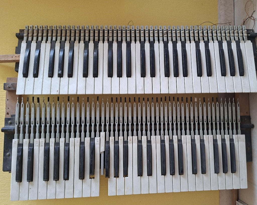 Twee losse klavieren (keyboards) Gratis, Muziek en Instrumenten, Orgels, Ophalen, Gebruikt, 2 klavieren, Orgel