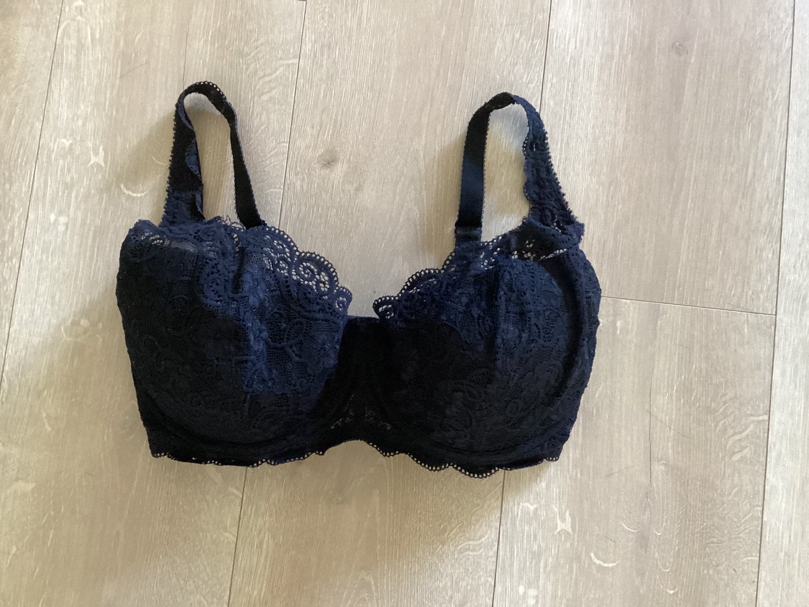 Bh Triumph 75G zwart, Ophalen of Verzenden, Zwart, BH