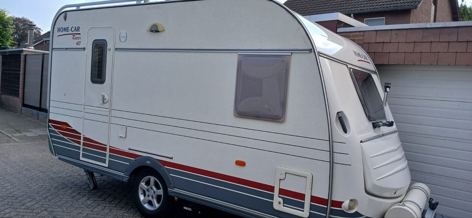 Home-Car Racer 40 - Compacte en complete caravan, Kachel, Treinzit, 750 - 1000 kg, Particulier