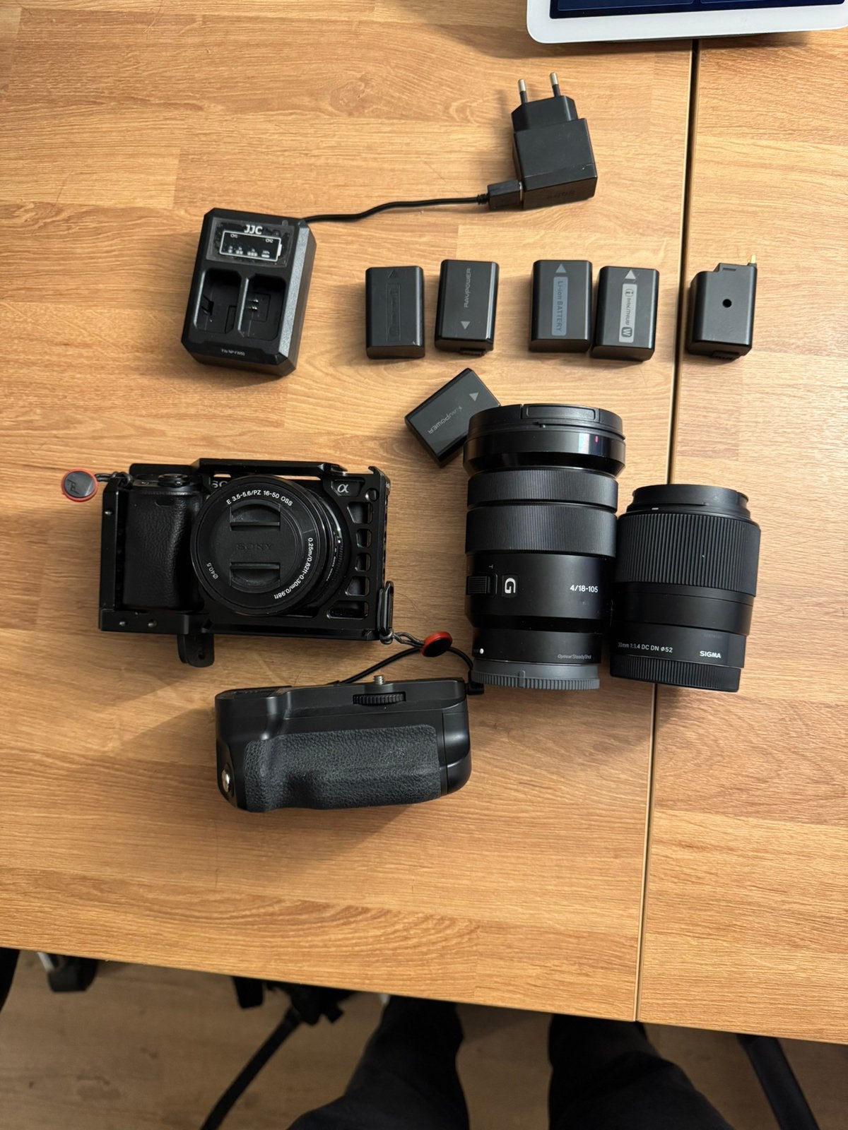 Foto 9 van Sony A6300 + 16-50mm kitlens