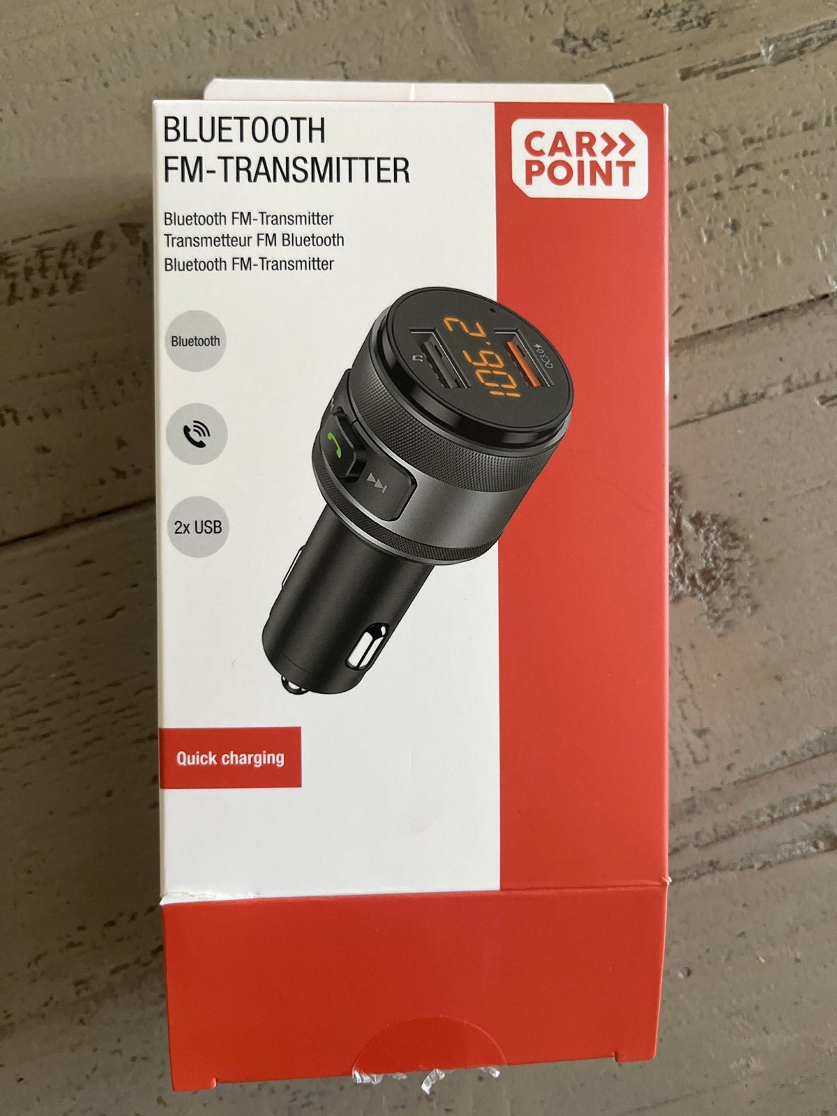 Carpoint Bluetooth FM-Transmitter met 2x USB - Zo goed als n, Auto diversen, Ophalen of Verzenden, Zo goed als nieuw