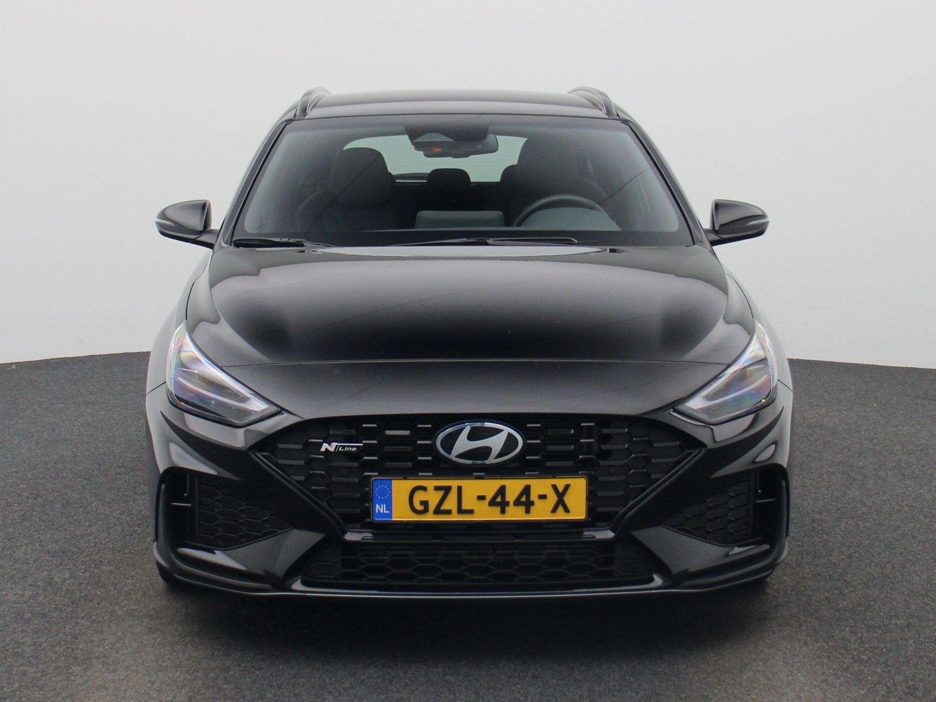 Hyundai i30 Wagon 1.5 T-GDi MHEV N Line | Stoelverwarming |, Auto's, 12 maanden, 4 cilinders, 610 kg, Zwart