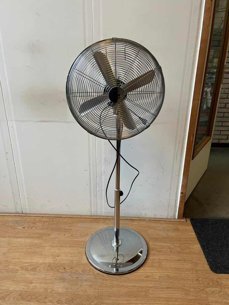 Sencys Statiefventilator - Krachtige Koeling voor Thuis, Ophalen, Zo goed als nieuw, Statiefventilator