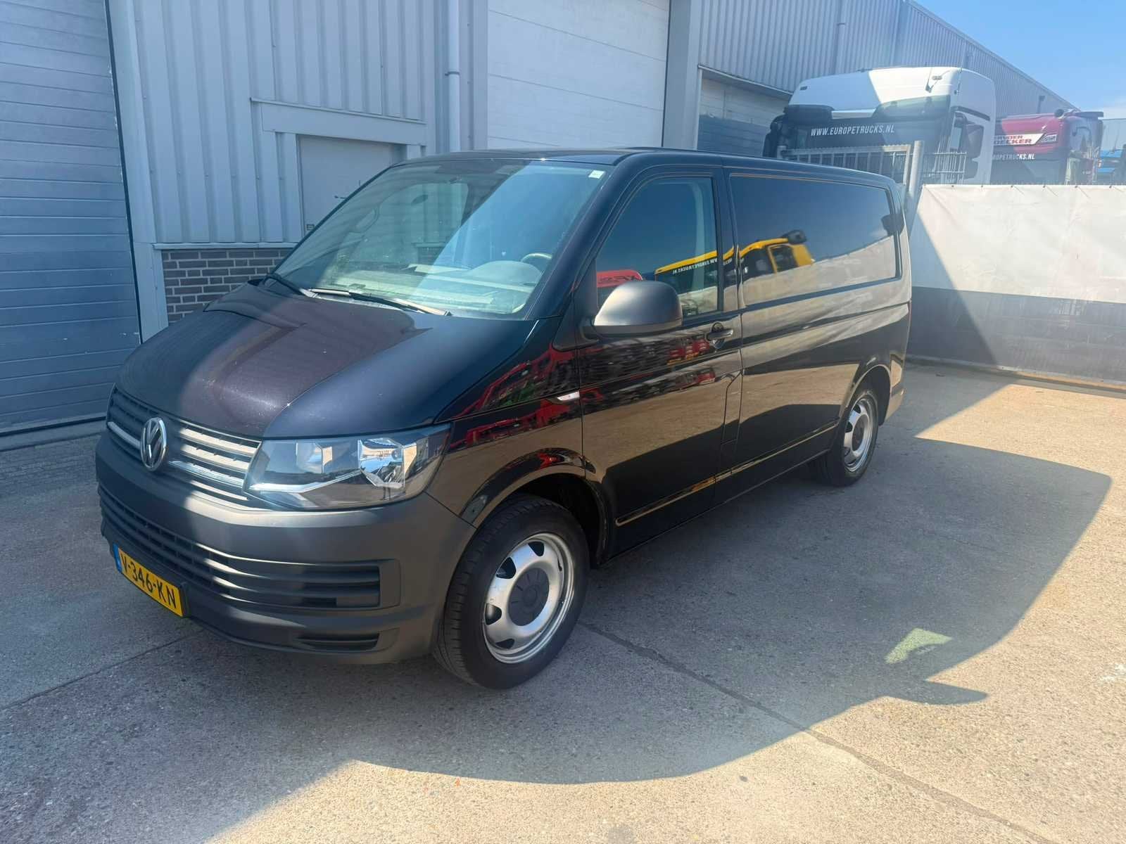 2017 Volkswagen Transporter 2.0 TDI L1H1 Highl Bedrijfswagen, Auto's, Gebruikt, Euro 6, 4 cilinders, 150 pk
