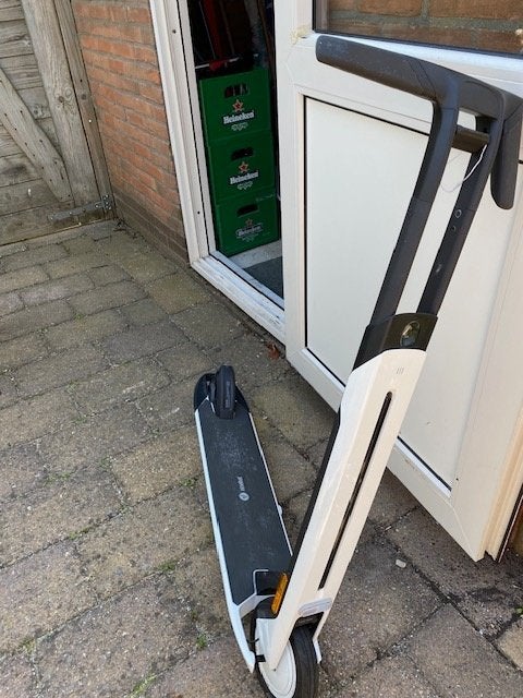 ELECTRISCHE STEP, Fietsen en Brommers, Steps, Ophalen, Gebruikt, Elektrische step (E-scooter), Segway Ninebot
