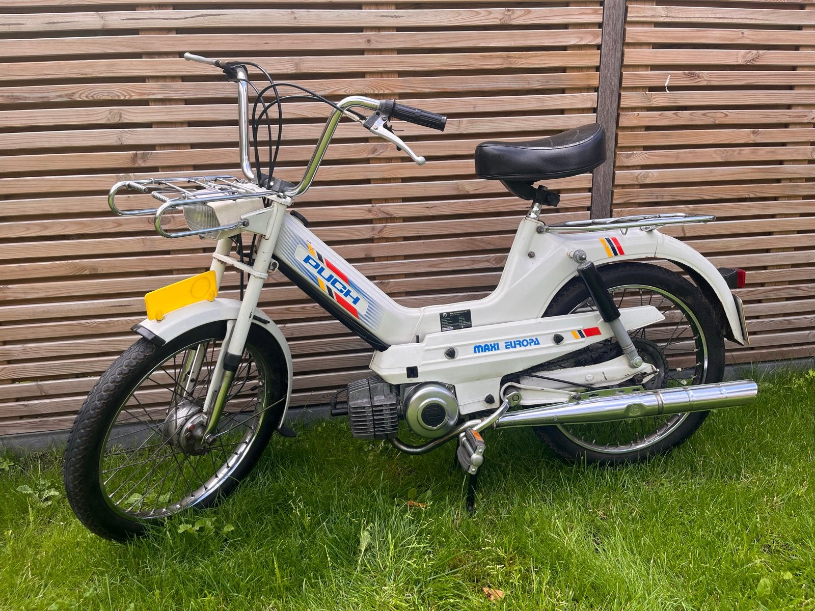 Orginele Puch Maxi Europa -1975- geel kenteken, Fietsen en Brommers, Brommers | Puch, Zo goed als nieuw, Maxi, Maximaal 45 km/u