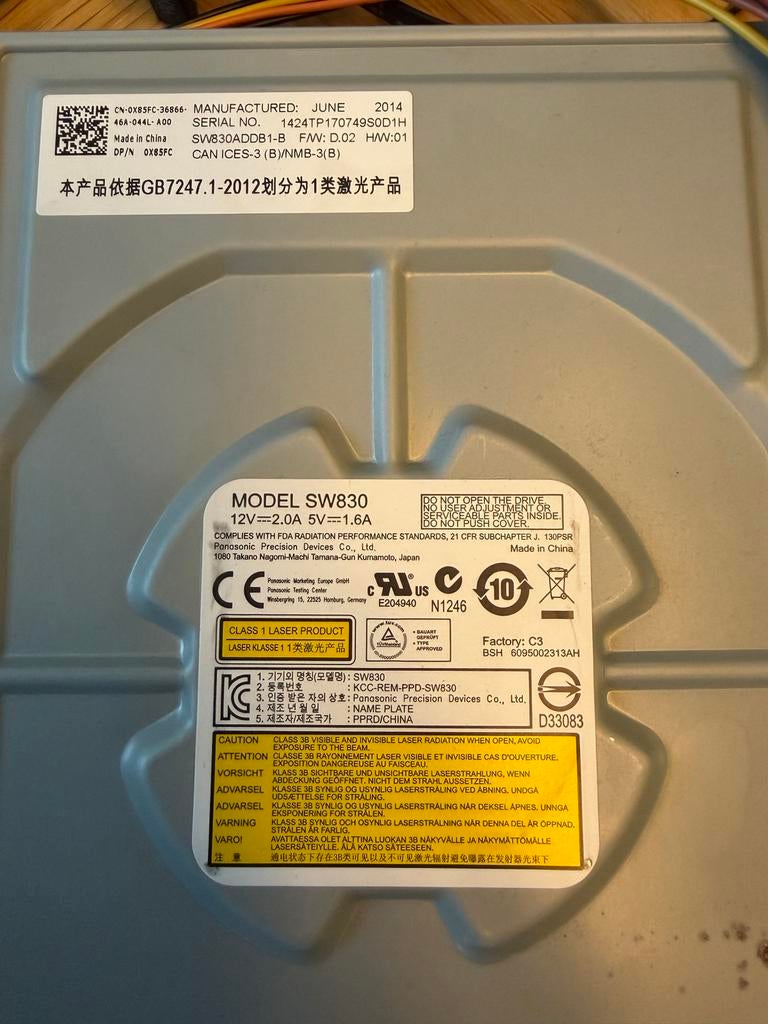 DVD-brander SW830 - Intern, Computers en Software, Optische drives, Gebruikt, Intern, Windows, Cd, Ophalen of Verzenden
