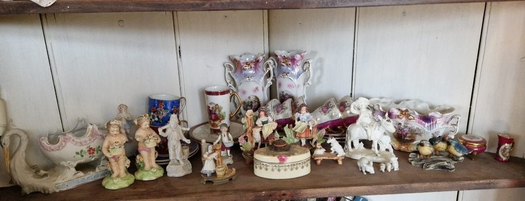 Porseleinen mokka: handgeschilderd Franse servies + beeldjes, Antiek en Kunst, Ophalen of Verzenden