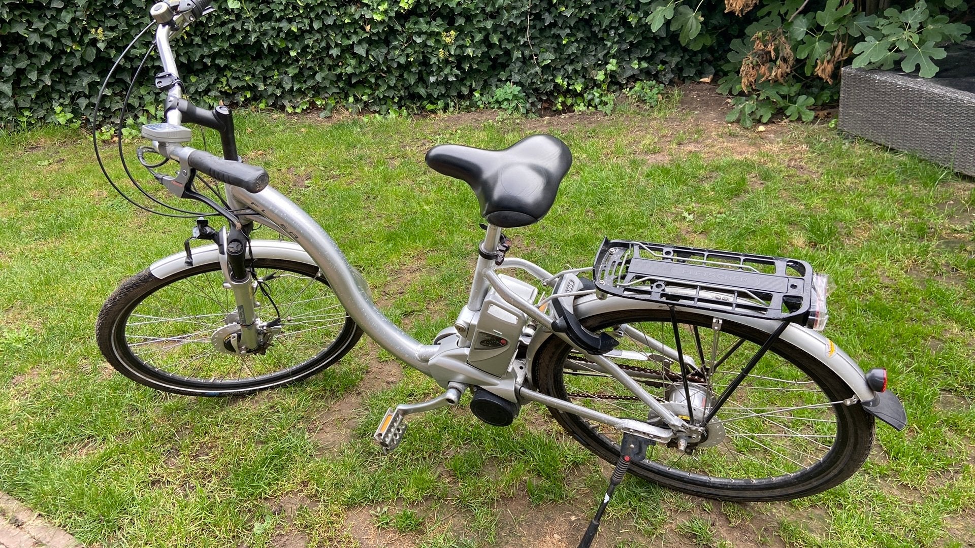 Electrische fiets:Flyer, Fietsen en Brommers, Ophalen, Gebruikt, Minder dan 30 km per accu, Overige merken