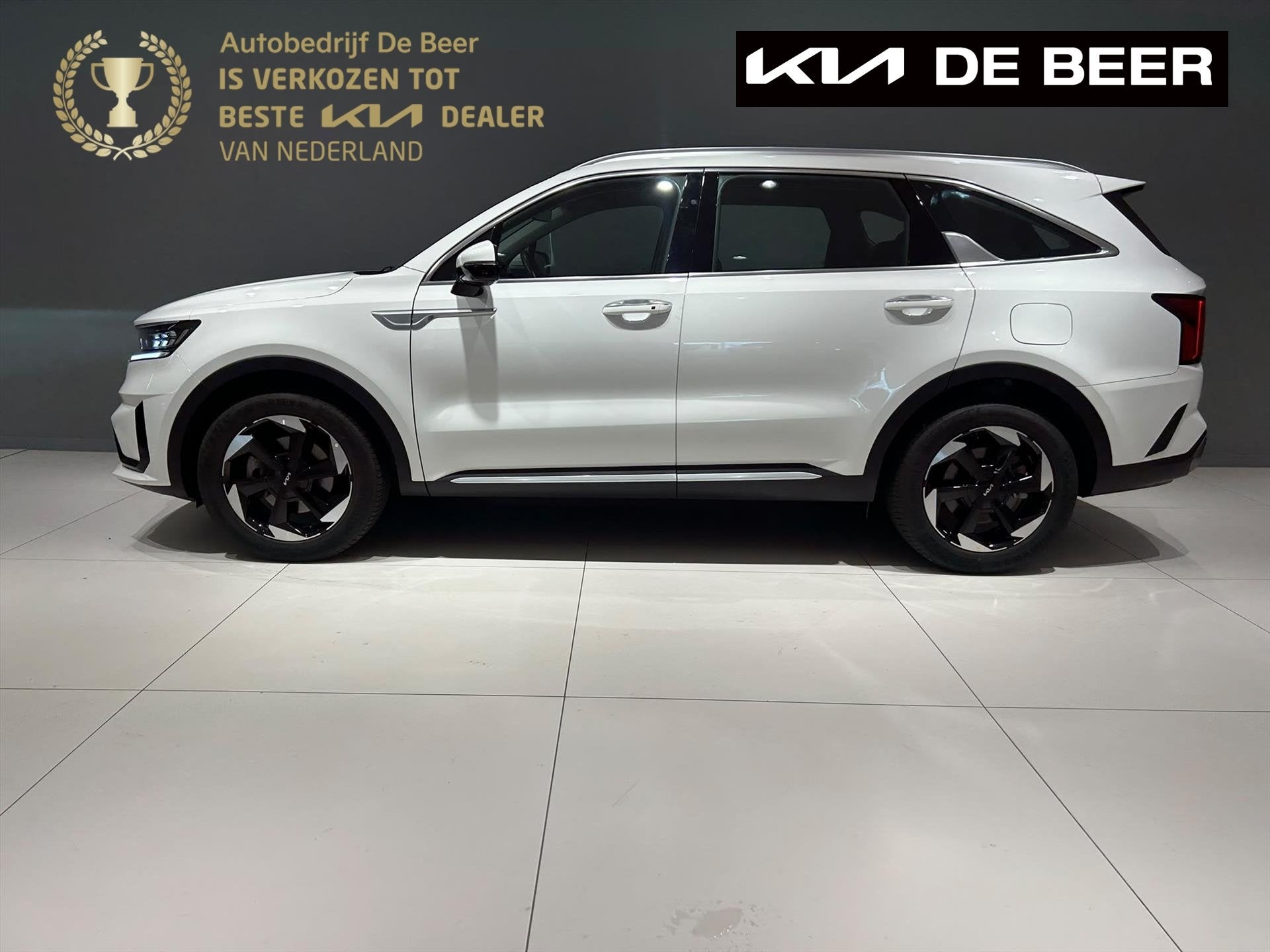 KIA Sorento 1.6 T-GDi 230pk Hybrid Aut 7-zitpl. DynamicLine, Auto's, 12 maanden, Gebruikt, 4 cilinders, 179 pk