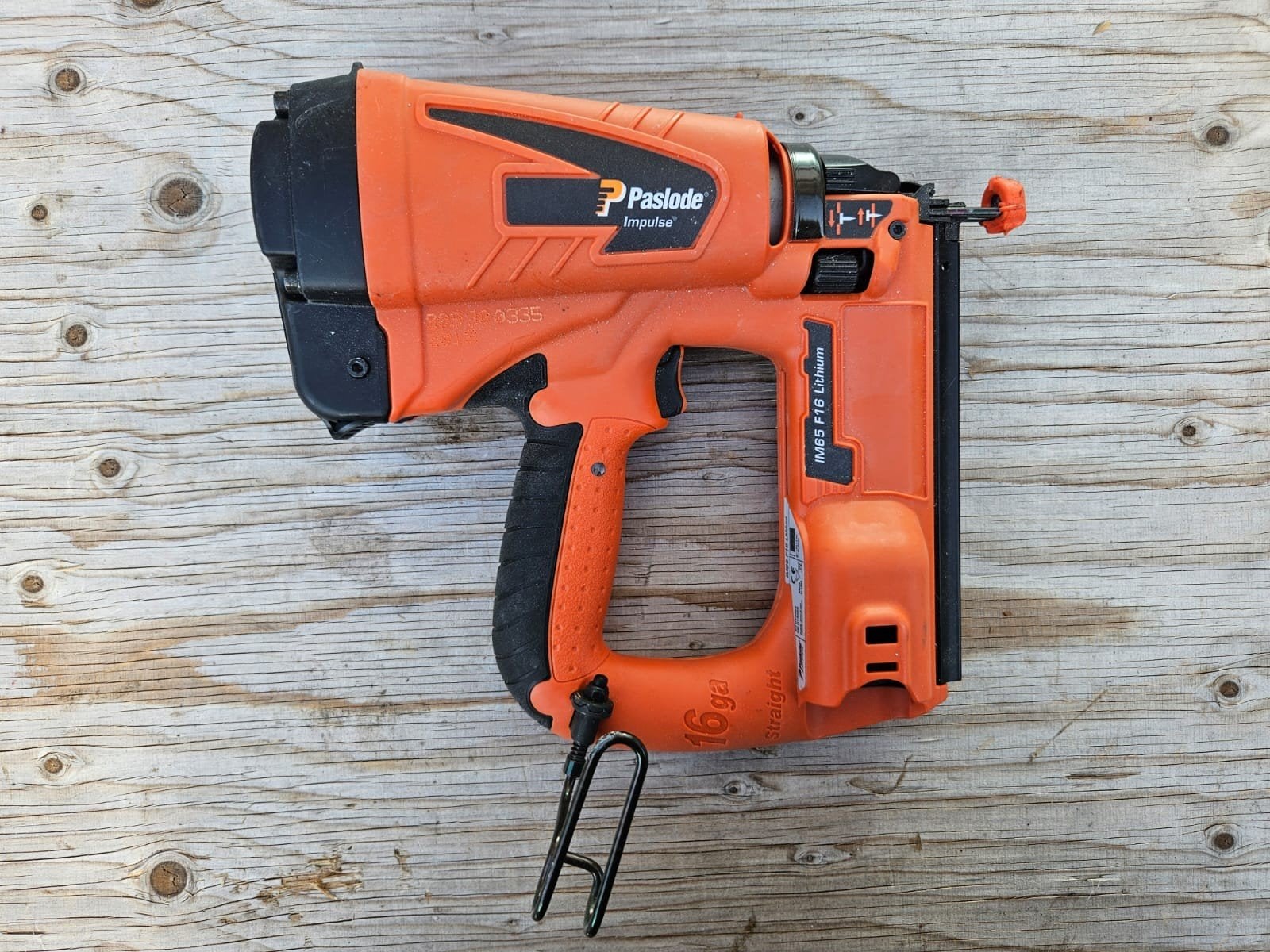 Nieuwe Paslode IM65 F16 Lithium tacker, Ophalen of Verzenden, Nieuw, Tacker/nietmachine, Overige merken