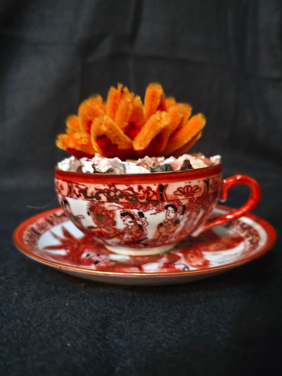 Rood-oranje lotus, Ophalen, Binnen, Overige materialen, Nieuw