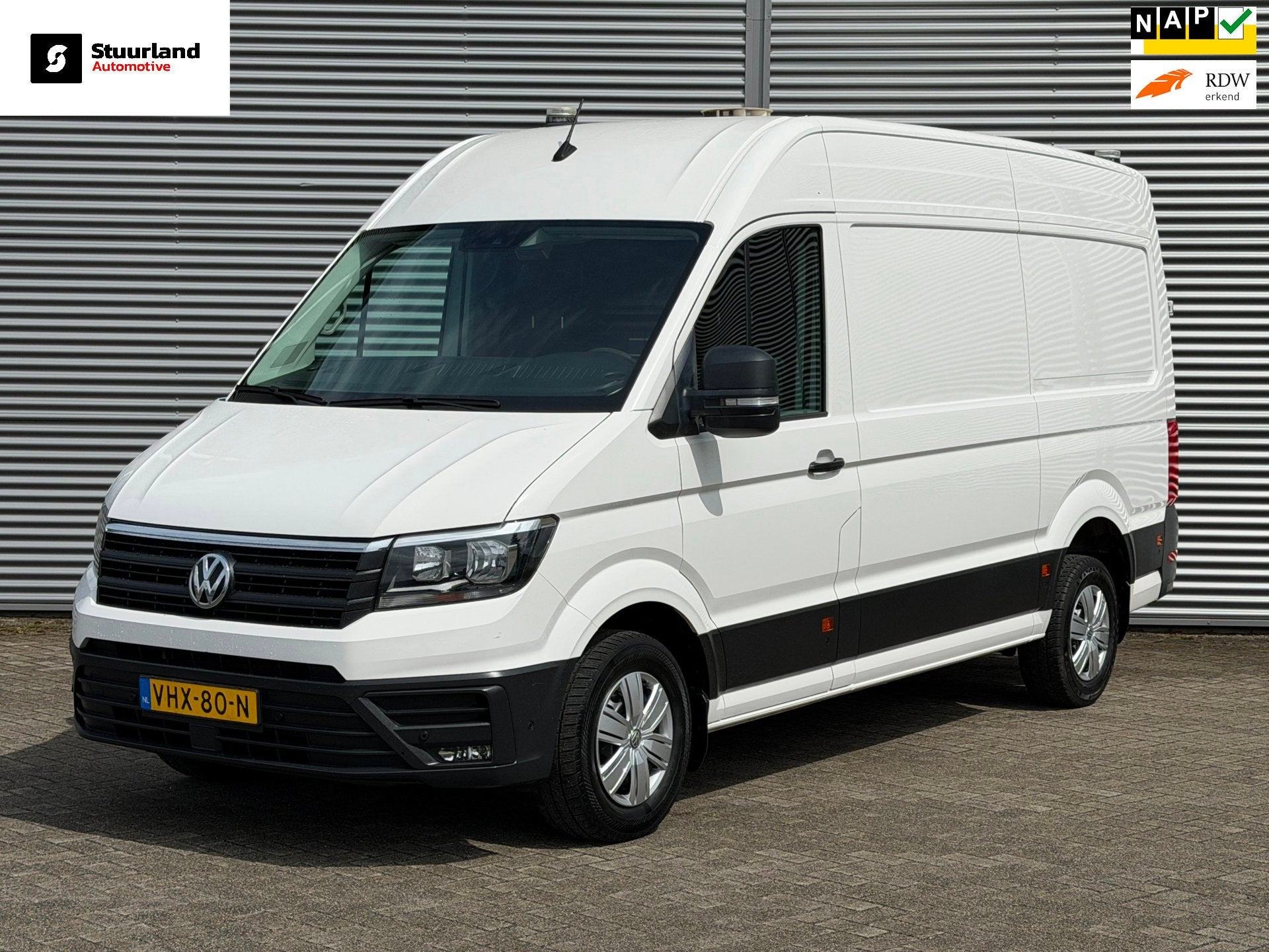 Volkswagen Crafter 2.0 TDI 180pk L3H3 RWD Highline 3500kg tr, Auto's, Bestelauto's, 13 km/l, Navigatiesysteem, Achterwielaandrijving