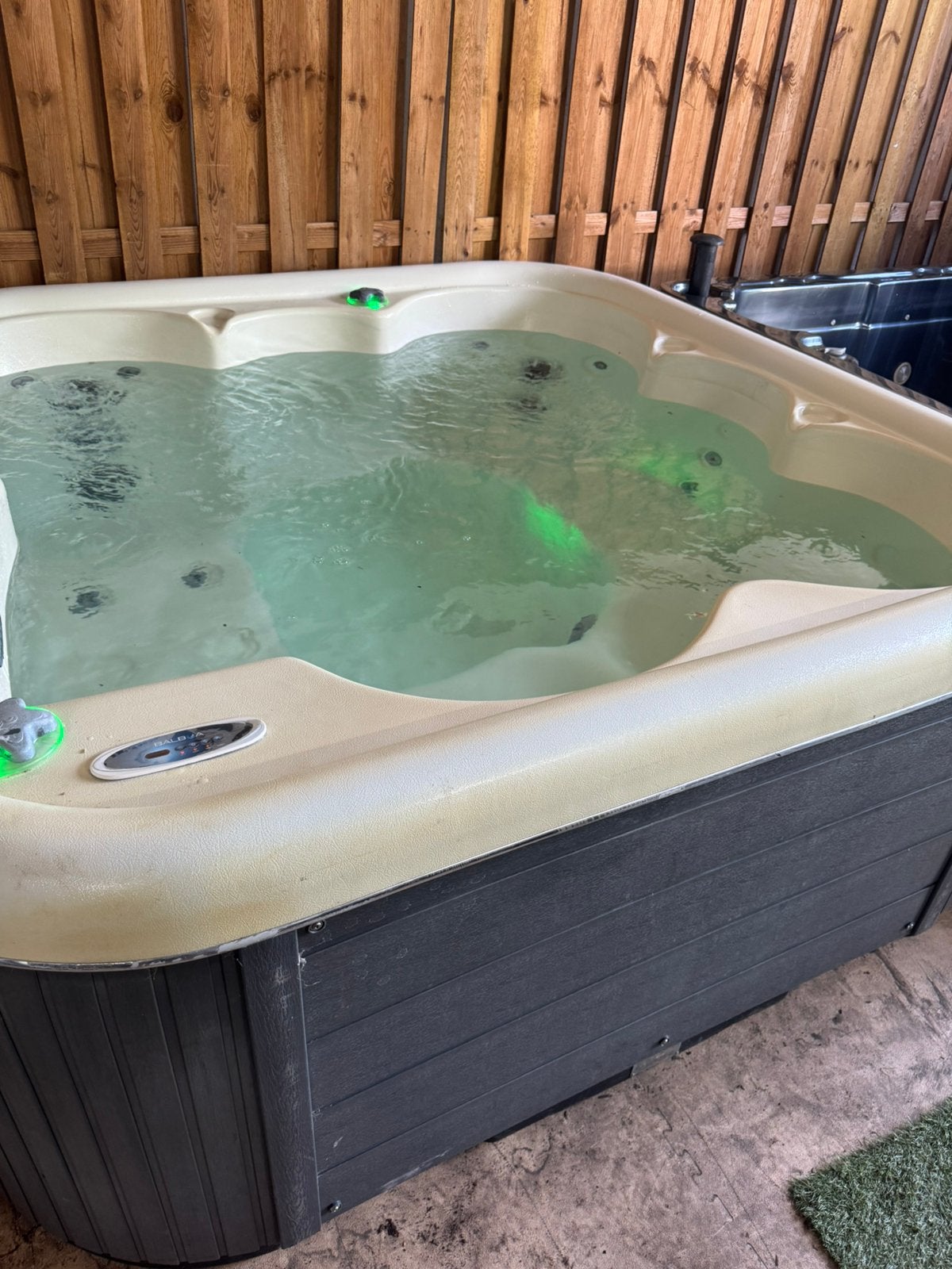Leuke Passion Mallorca spa 2x2 leveren is mogelijk, Ophalen of Verzenden, Gebruikt