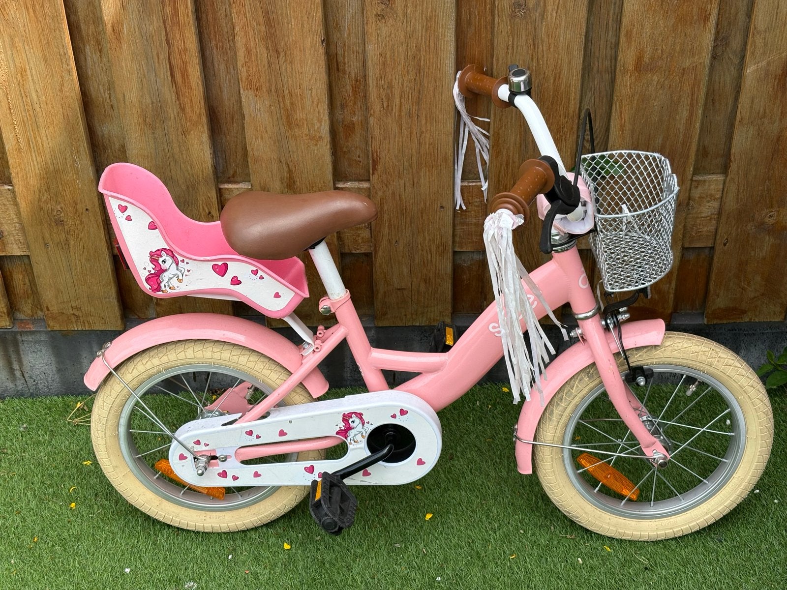 1x Sjoef kinderfiets 12 inch - Roze met zijwieltjes, Terugtraprem, Zijwieltjes, Gebruikt, Ophalen of Verzenden