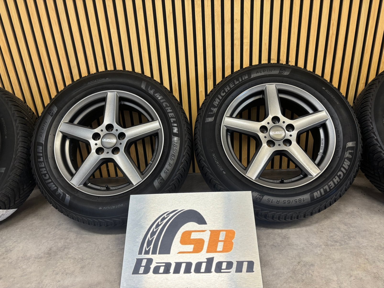 Skoda Fabia 2021-2026 15 inch velgen Winterbanden Polo 5x100, Winterbanden, Gebruikt, 15 inch, Velg(en)