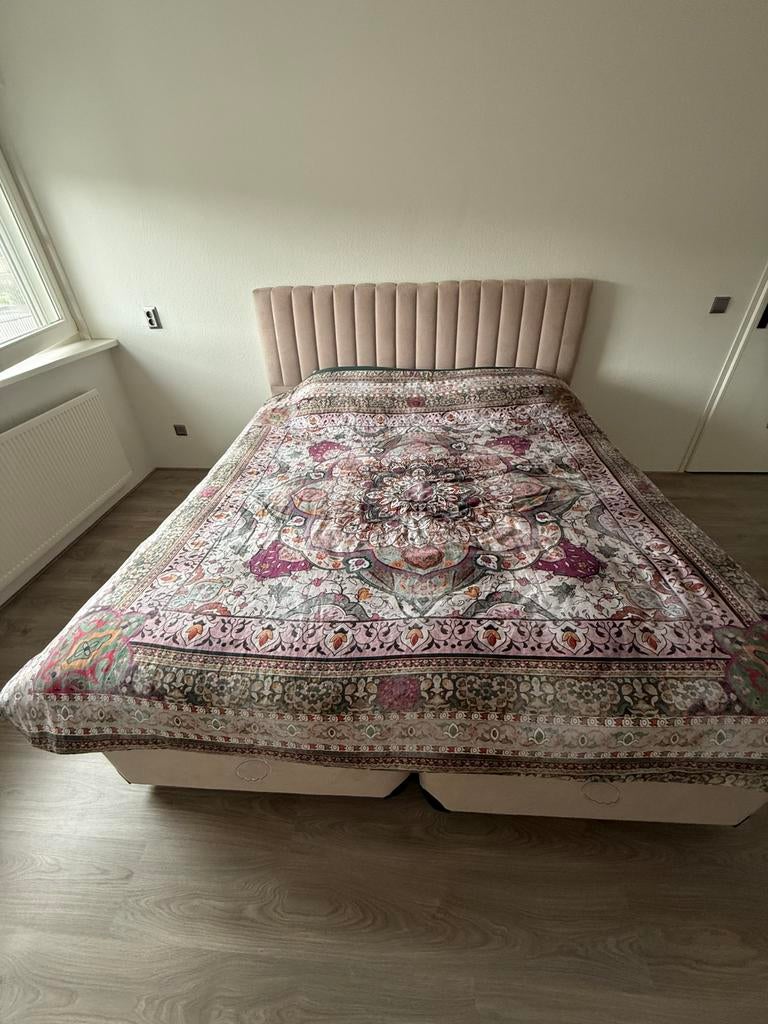 Bed, Ophalen, Zo goed als nieuw, Tweepersoons