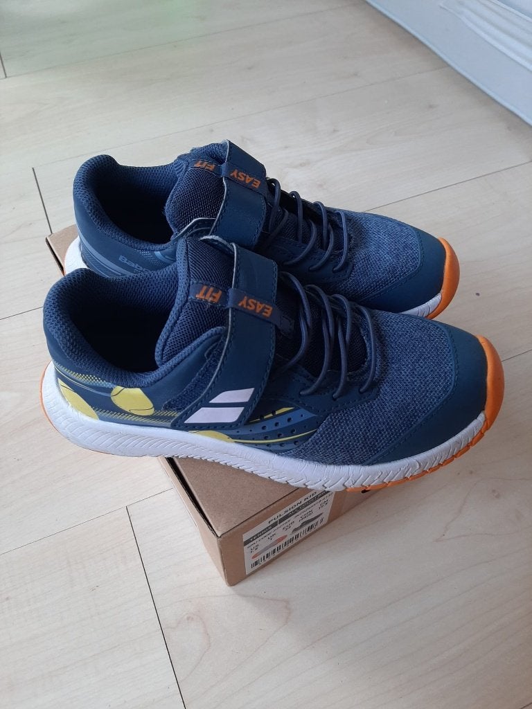 Tennis schoenen all court maat 33, Sport en Fitness, Tennis, Ophalen, Gebruikt, L00, Schoenen
