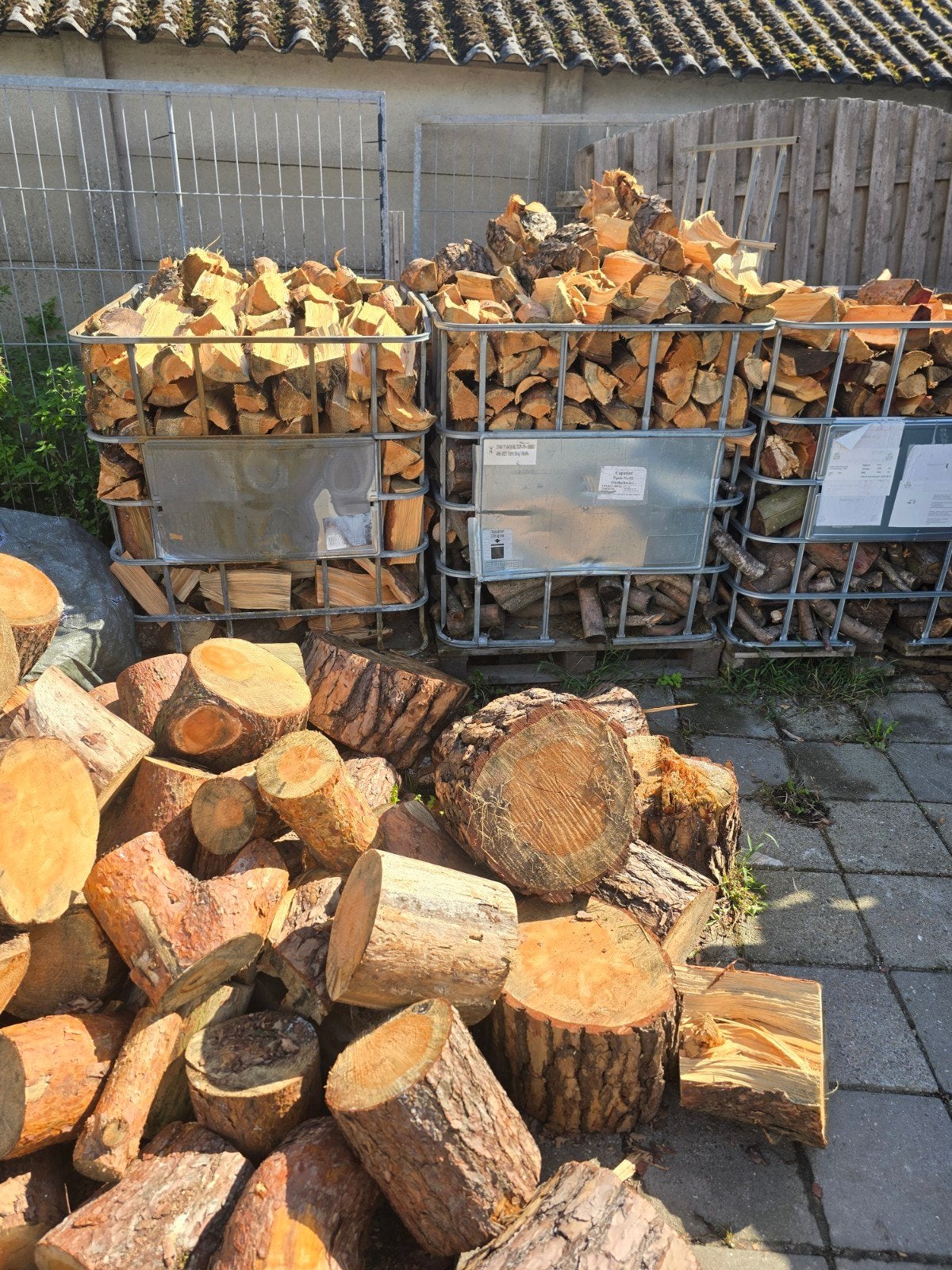 Gedroogd haardhout van diverse houtsoorten, Tuin en Terras, Minder dan 3 m³, Ophalen, Overige houtsoorten, Blokken