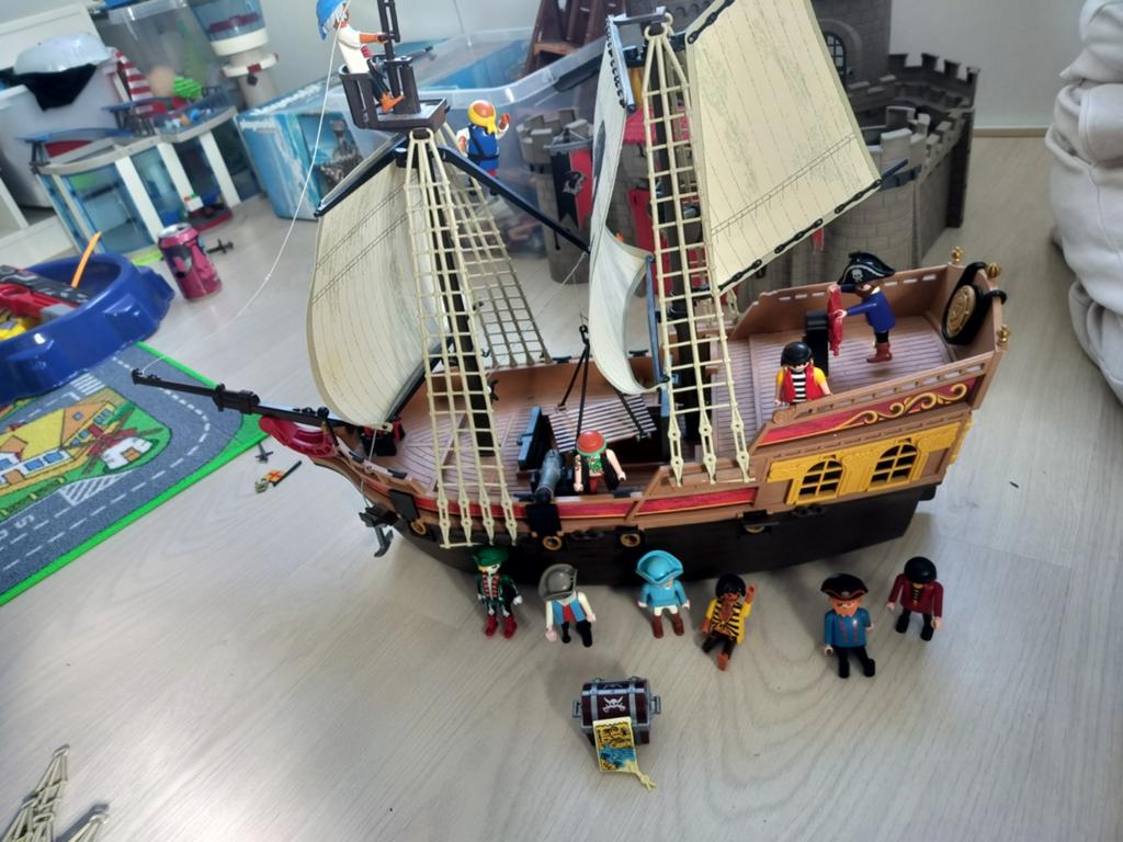 Playmobil Piratenschip met piraten en schatkist, Ophalen of Verzenden, Gebruikt, Jongen of Meisje