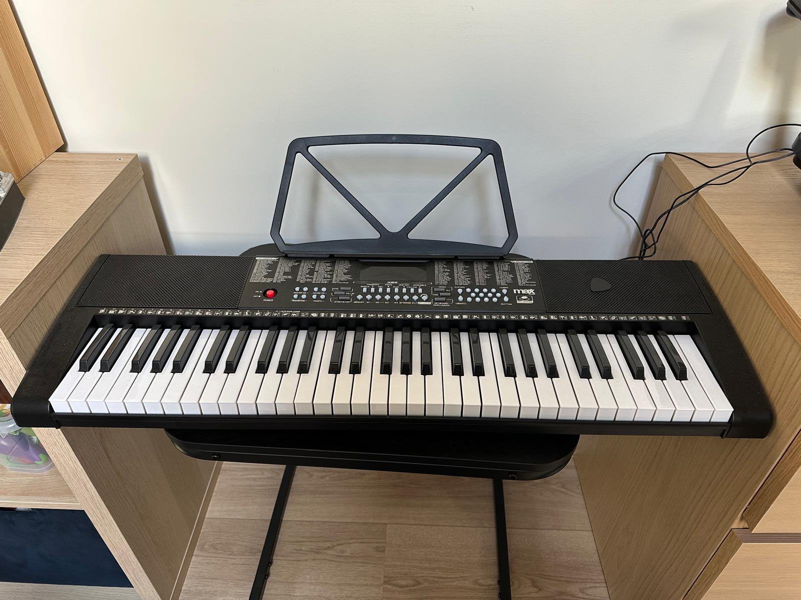 Keyboard Max Music KB5 - 61 lichtgevende toetsen, Ophalen, Zo goed als nieuw, 61 toetsen, Overige merken