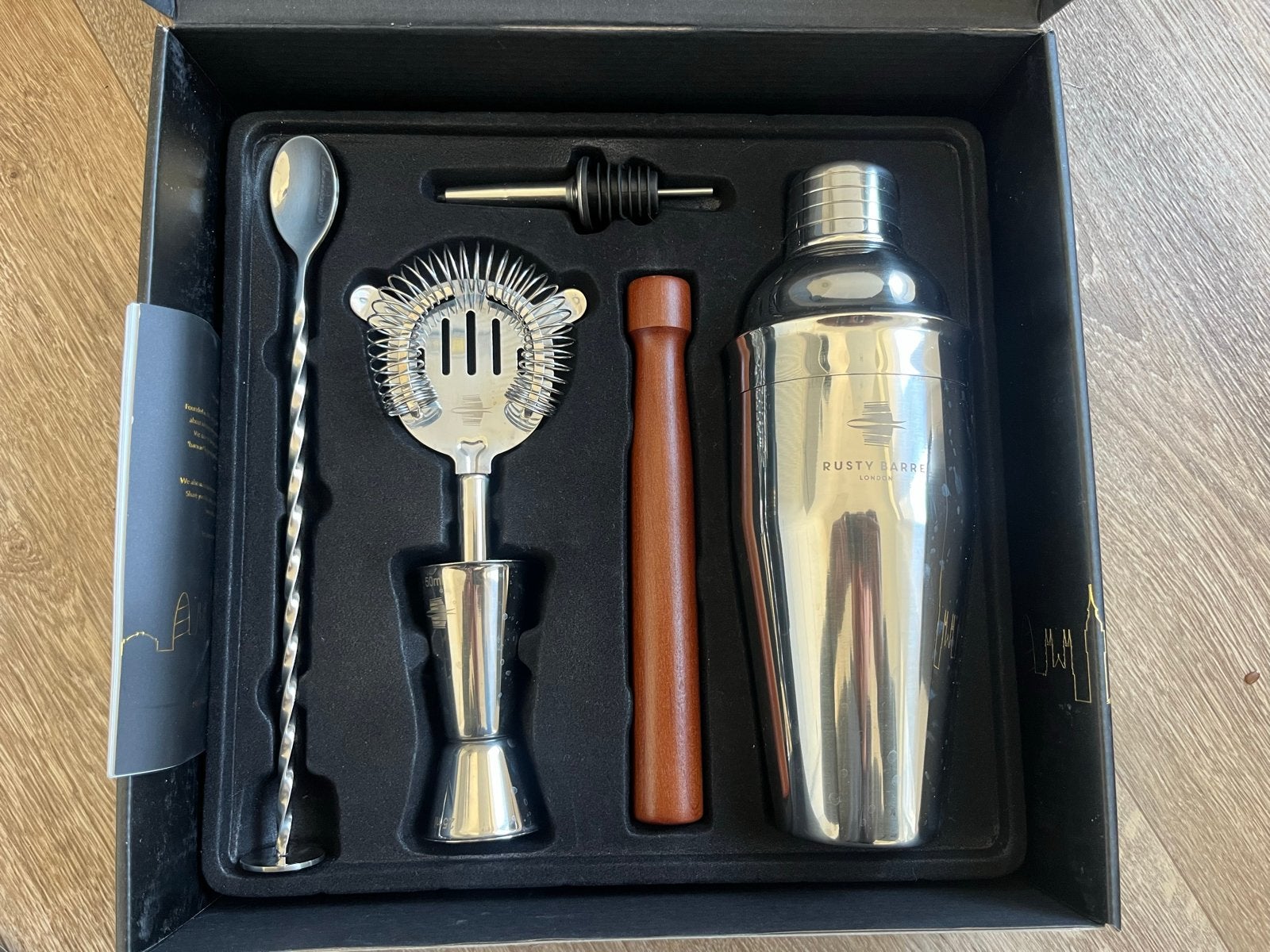 Rusty Barrel Mayfair Cocktail Shaker Set - Nieuw in doos, Ophalen, Overige typen, Metaal, Overige merken