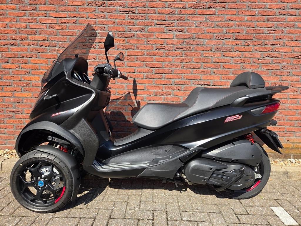 PIAGGIO MP3 500 SPORT HPE ABS ASR AKRAPOVIC! (bj 2020), Scooter, 493 cc, Onbekend, Onbekend
