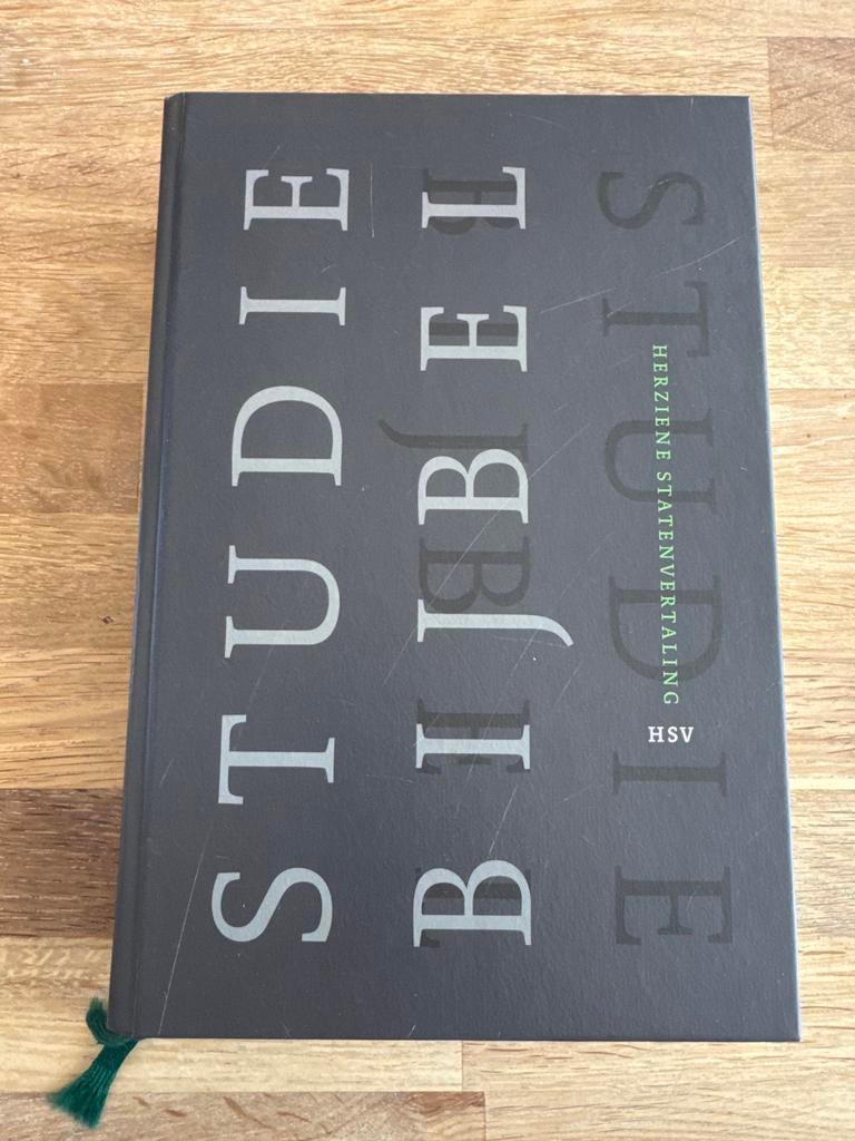 HSV Studiebijbel - Herzien Statenvertaling, Ophalen of Verzenden, Zo goed als nieuw
