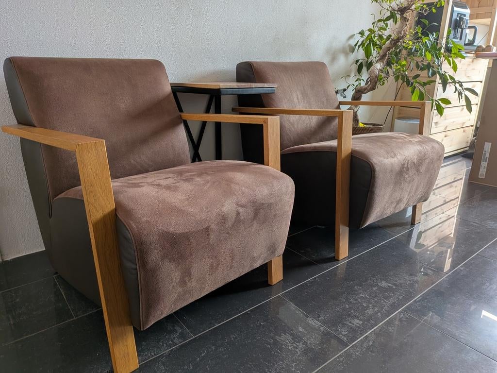 Twee Montel Fauteuils - Suède leer met houten armleuningen, Ophalen, Gebruikt, Leer