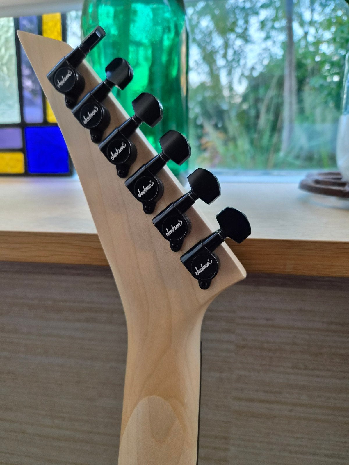 Foto 6 van Jackson JS11 elektrische gitaar
