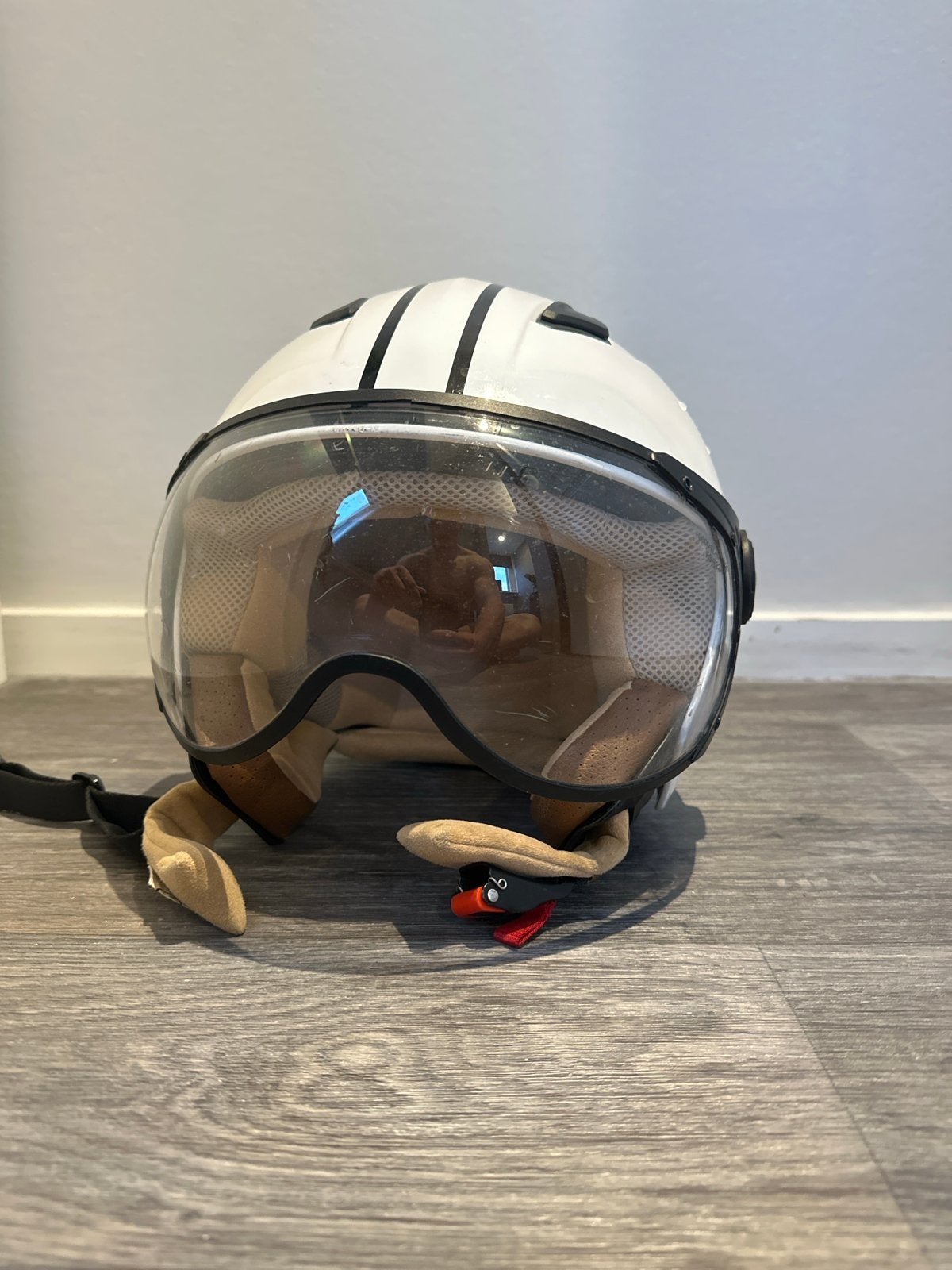 Witte scooterhelm met vizier - Maat M, Fietsen en Brommers, Fietsaccessoires | Fietshelmen, Ophalen of Verzenden, Gebruikt, M