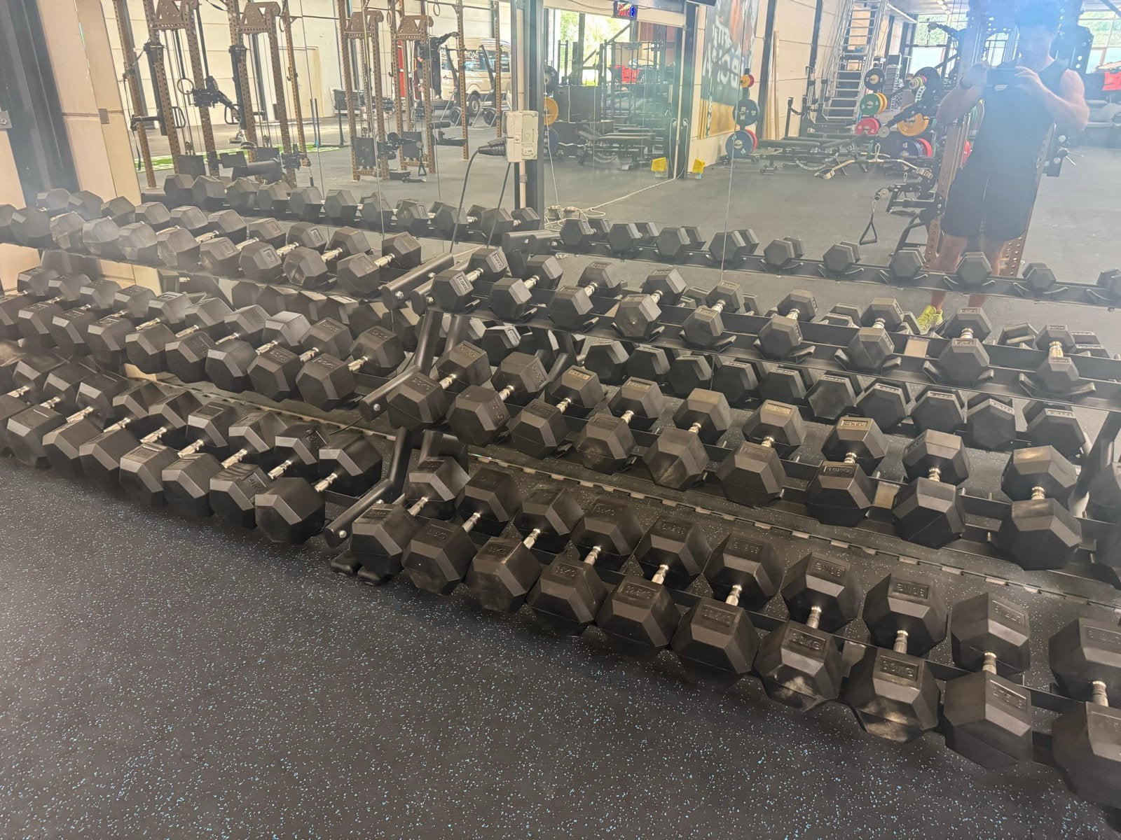 Complete Dumbbellset met rek (1 kg - 50 kg) - Nieuw!!, Sport en Fitness, Fitnessmaterialen, Ophalen, Zo goed als nieuw, Armen